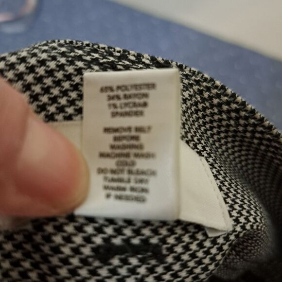 Loft Ann capri pants size 8 - Picture 5 of 6